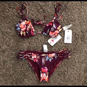 Brand new billabong bathing suit
